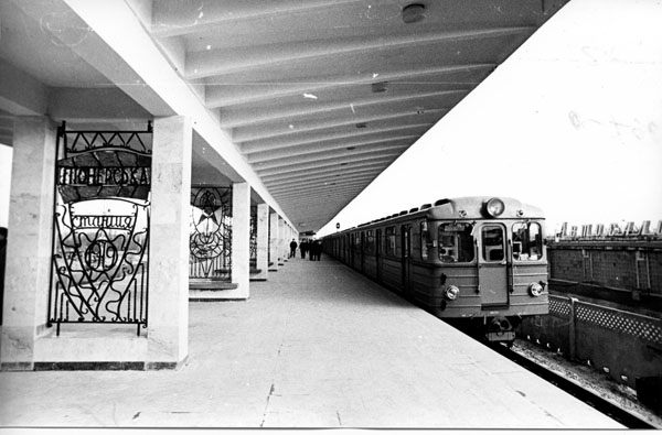 Станція "Піонерська" у середині 80-х